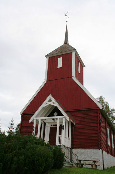 Fil:Veikåker kapell Fasade 1.jpg