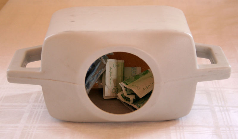 Fil:Veitastrond kapell, kollektbøsse, AMH 2011.jpg