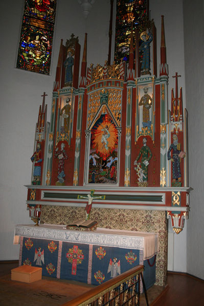 Fil:Vestre fredrikstad kirke Alterbildet.jpg