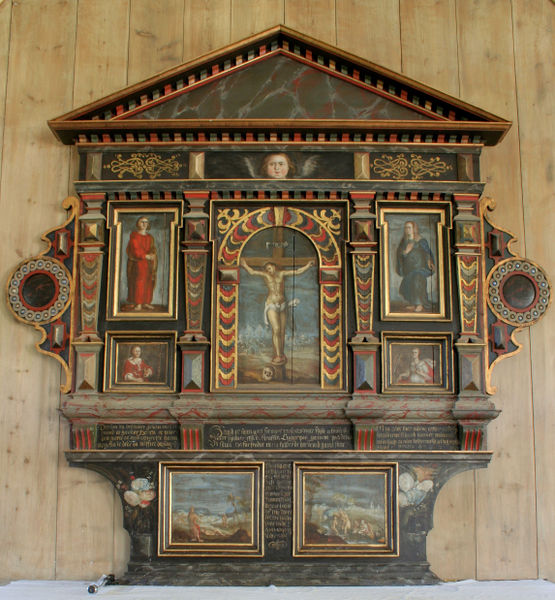 Fil:Vikøy kyrkje, altartavle, AMH 2007.jpg