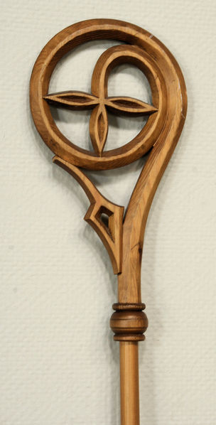 Fil:Vik kyrkje, hyrdestav, AMH 2012.jpg