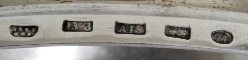 Fil:Vinje, kalk, stempel, AMH 2007.jpg