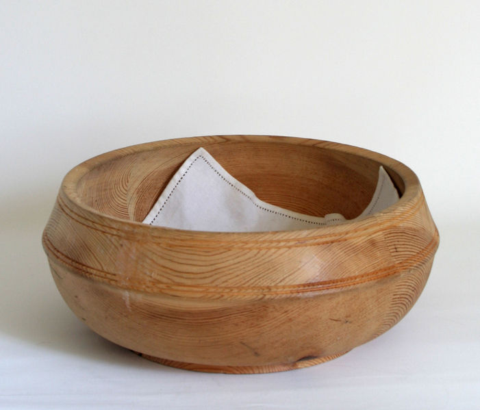 Fil:Vinje, offerskål, AMH 2007.jpg