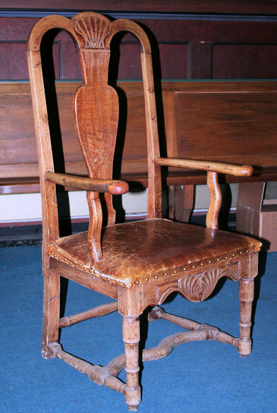 Fil:Voss, karmstol i sakristiet, AMH 2007.jpg