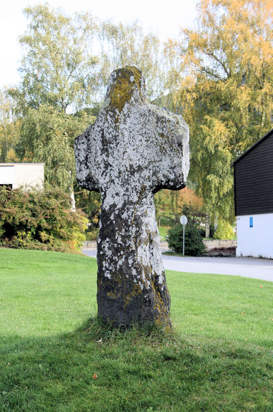 Fil:Voss, krossen sett mot søraust, AMH 2007.jpg